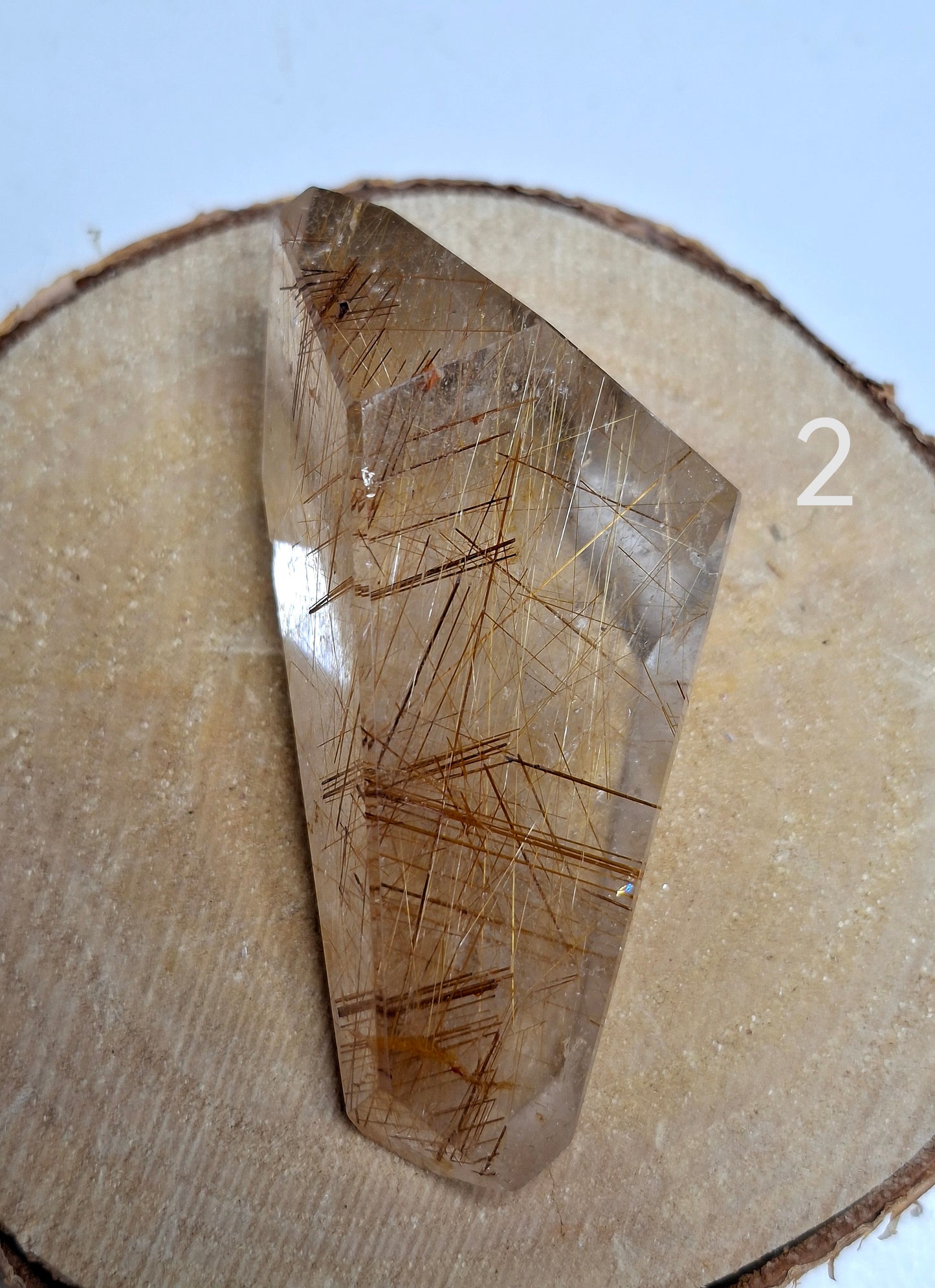 NOUVEAU - Forme libre en quartz rutile