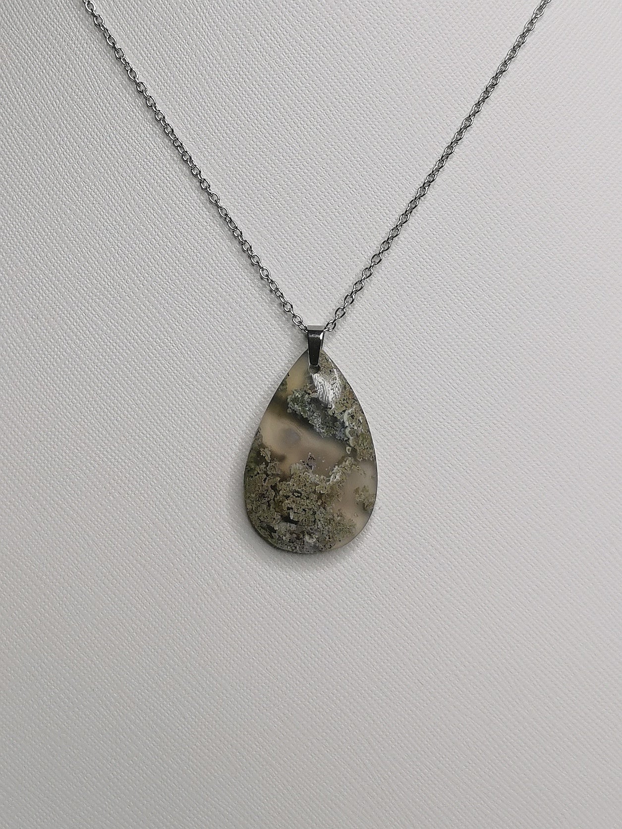 NOUVEAU - Pendentif en agate mousse d'Indonésie