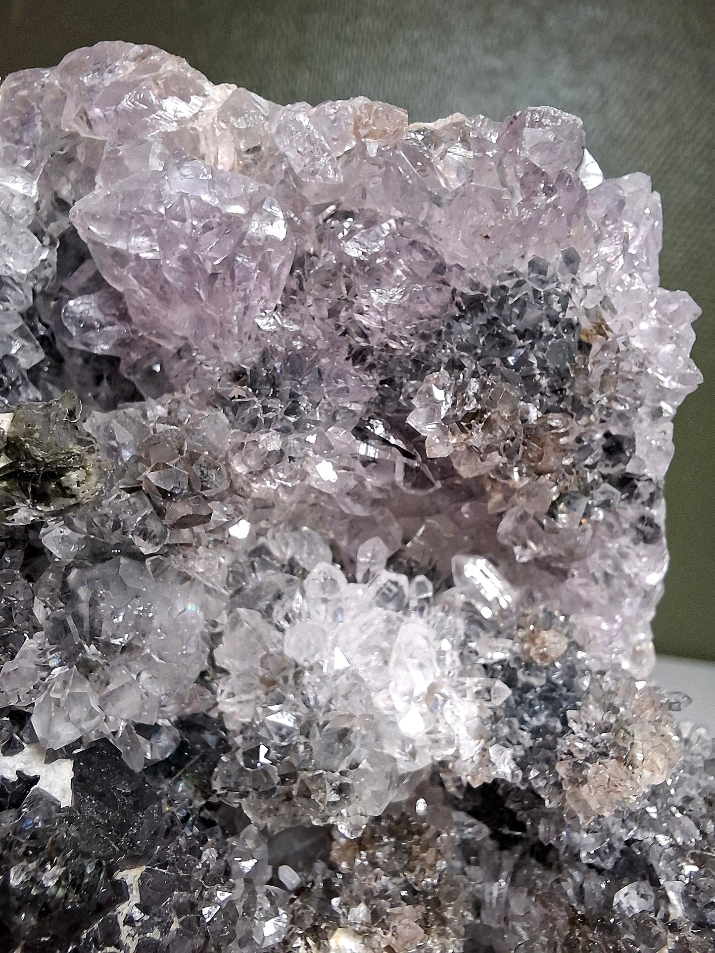 NOUVEAU - Druse en zéolithe sur support