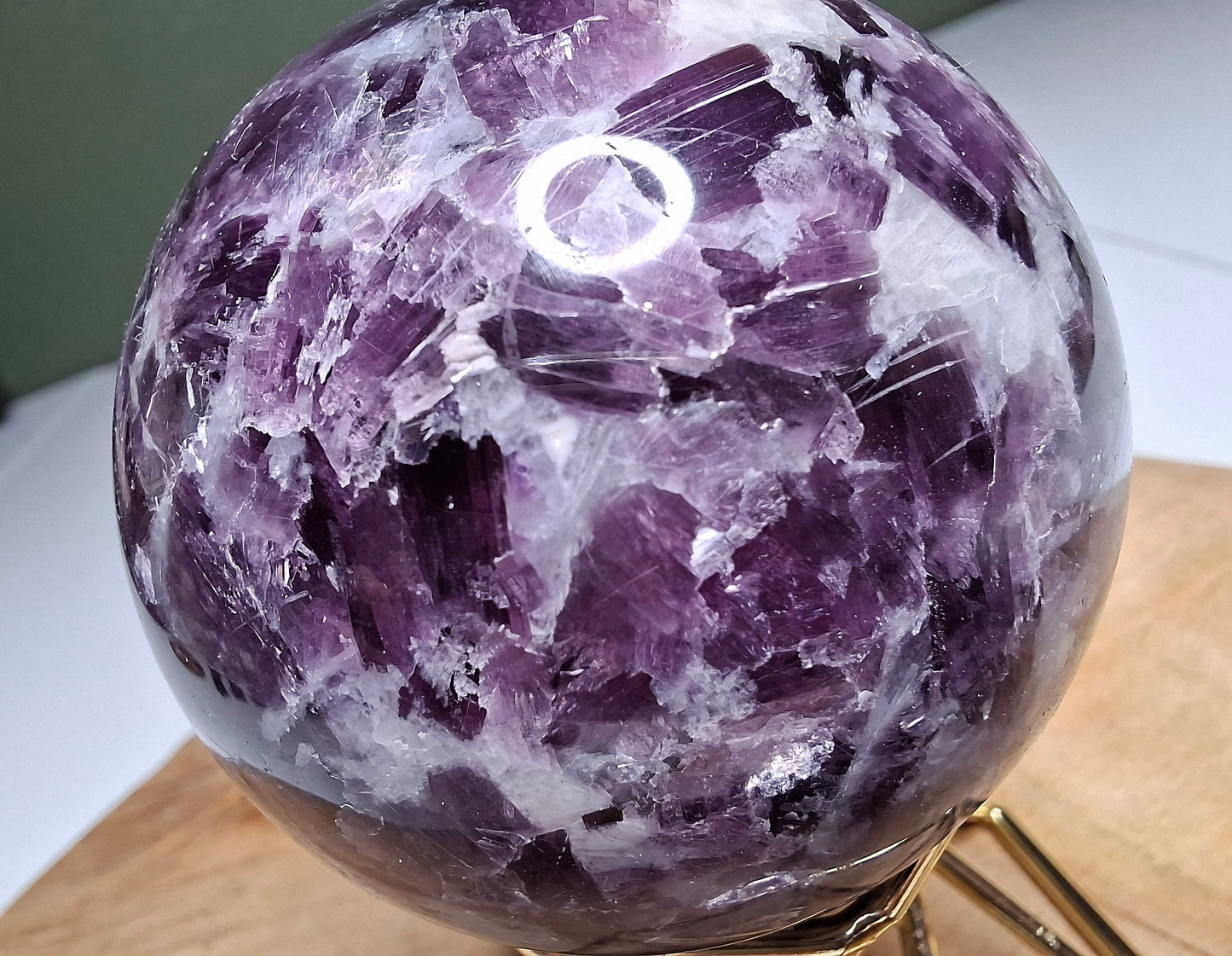NOUVEAU - Sphère en lépidolite