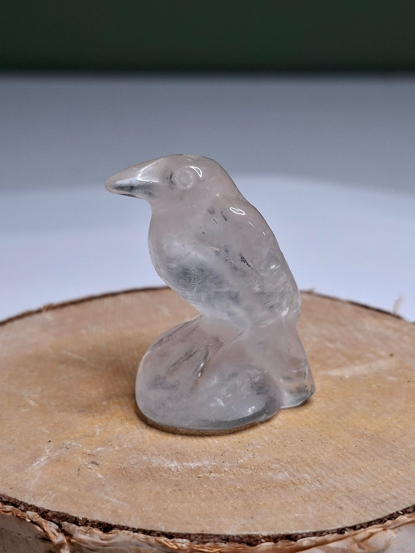 NOUVEAU - Corbeau en cristal de roche