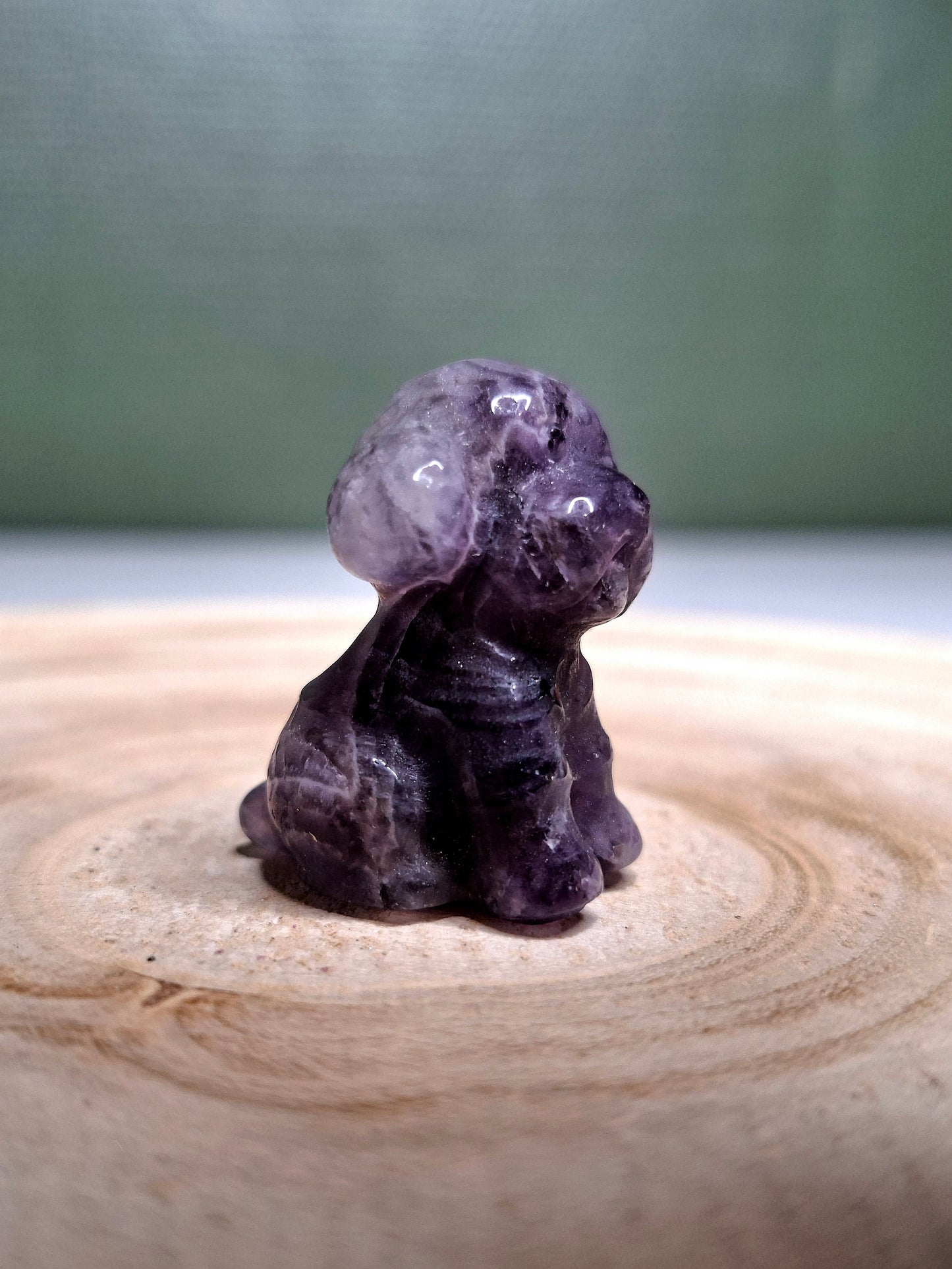 NOUVEAU - Chien en améthyste