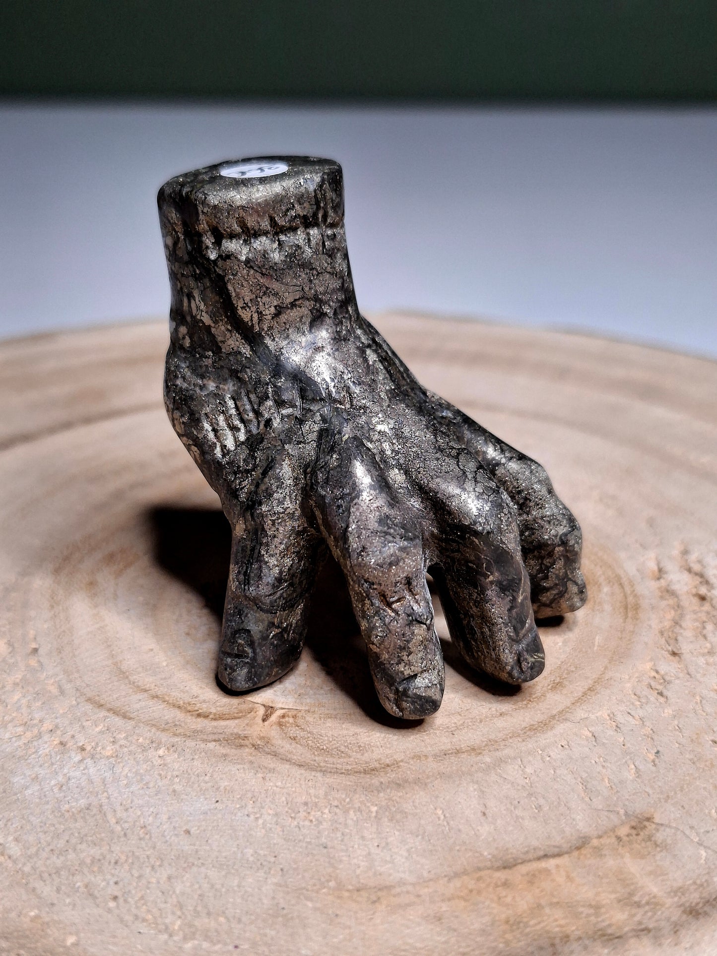 NOUVEAU - Main "La Chose" en pyrite