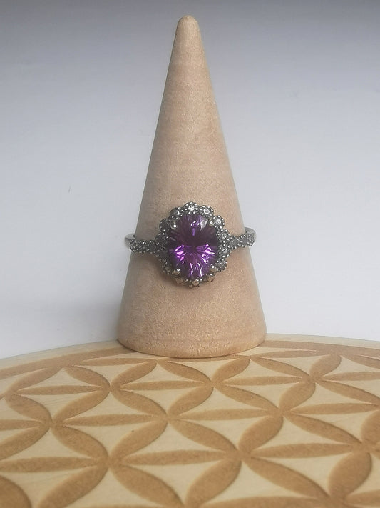 NOUVEAU - Bague en améthyste sur argent