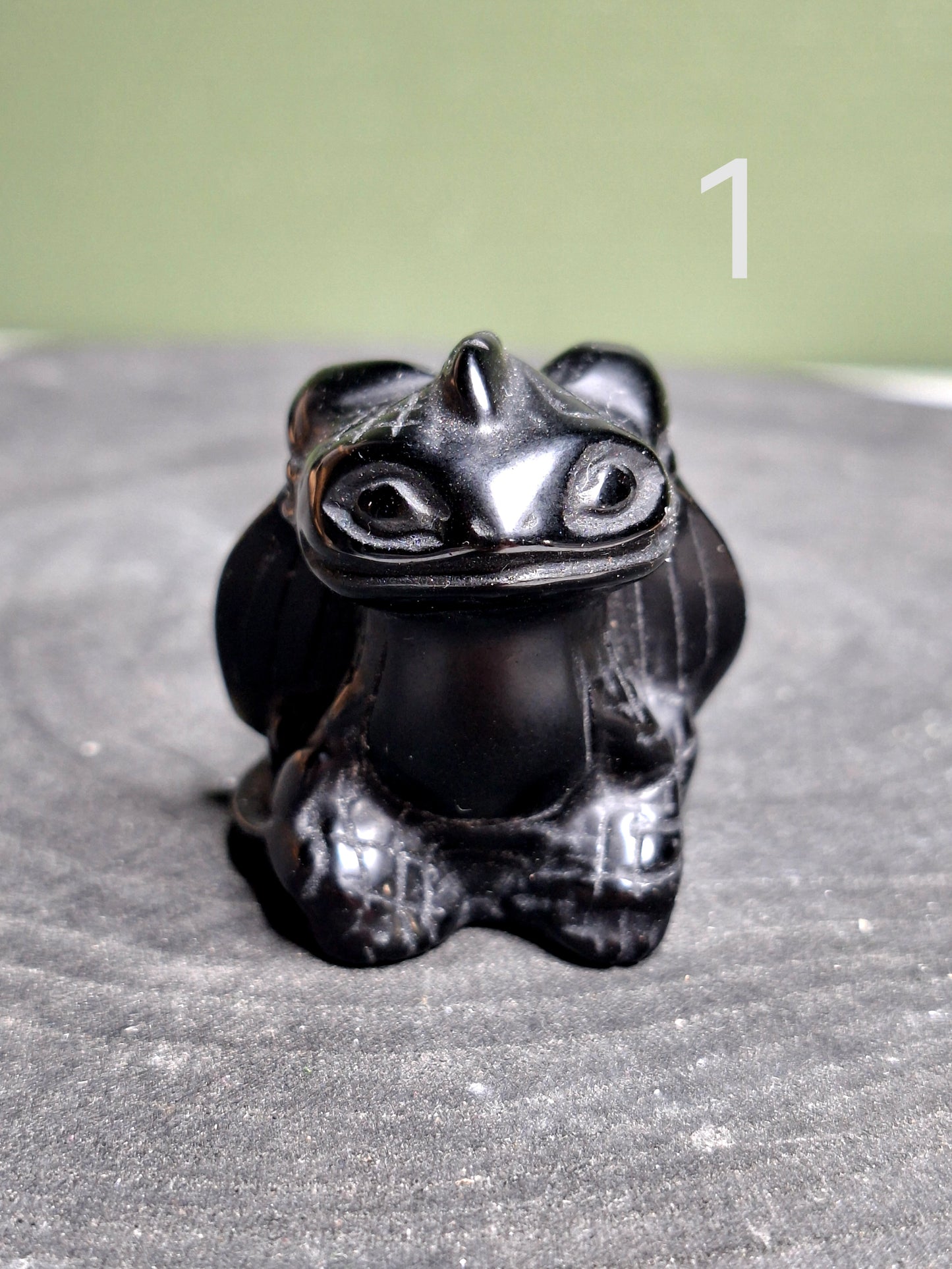 NOUVEAU - Dragon Krokmou en obsidienne noire