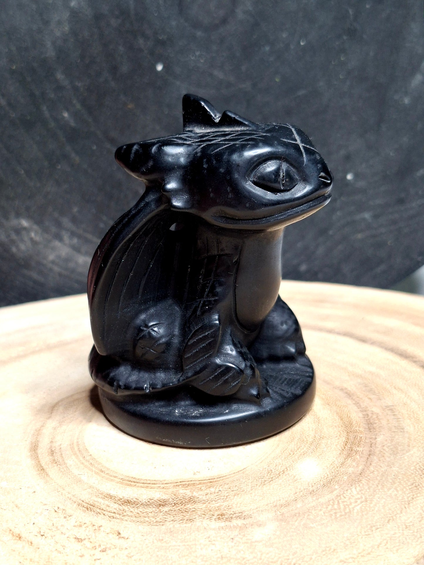 NOUVEAU - Dragon Krokmou en obsidienne noire