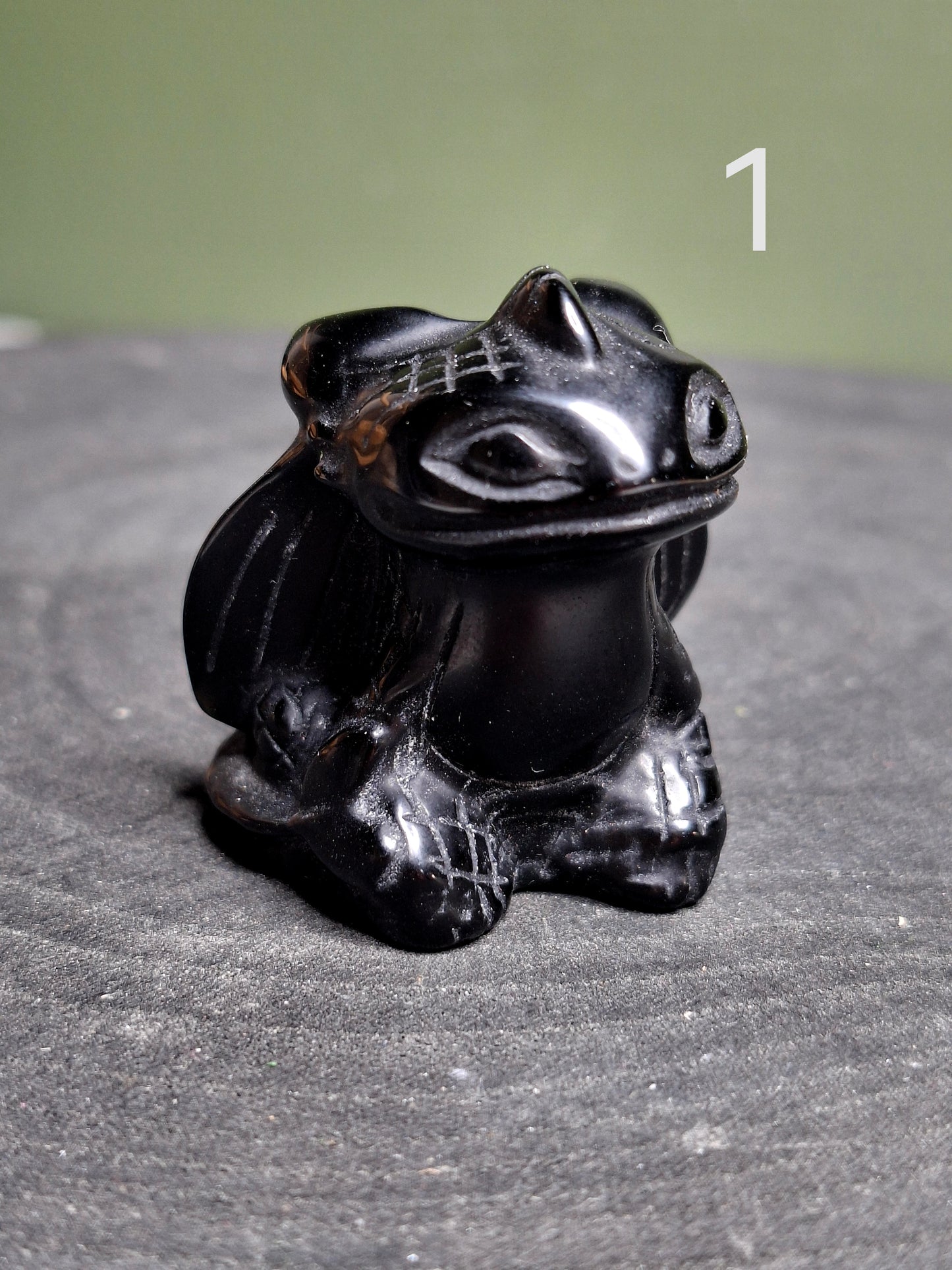 NOUVEAU - Dragon Krokmou en obsidienne noire