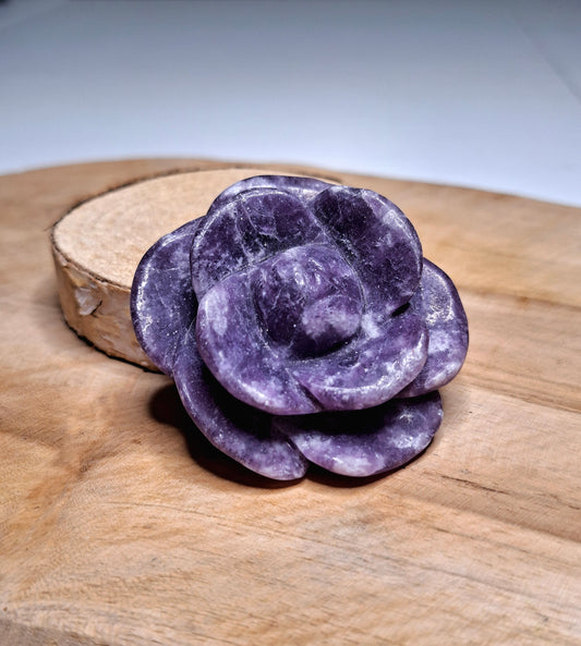 NOUVEAU - Fleur en lépidolite