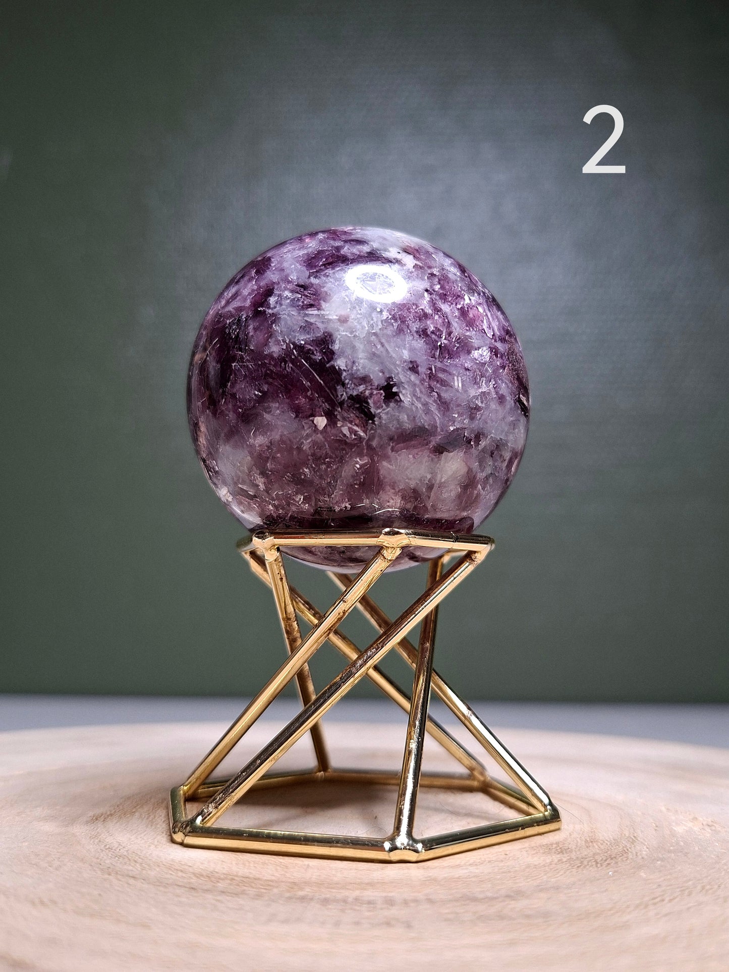 NOUVEAU - Sphère en lépidolite