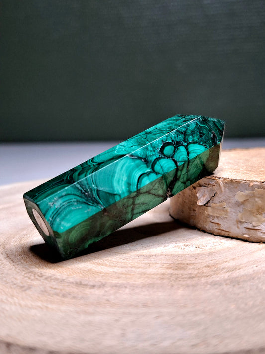 NOUVEAU - Tour en malachite