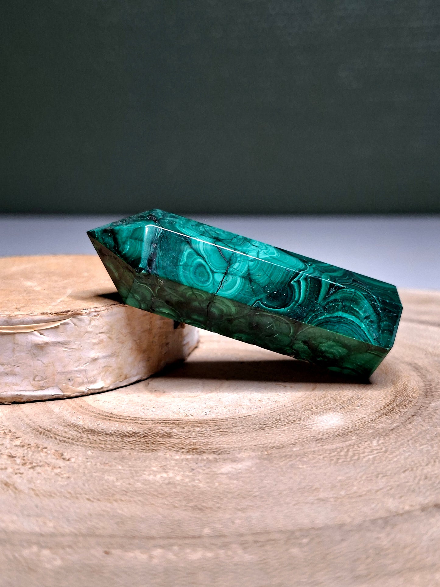 NOUVEAU - Tour en malachite