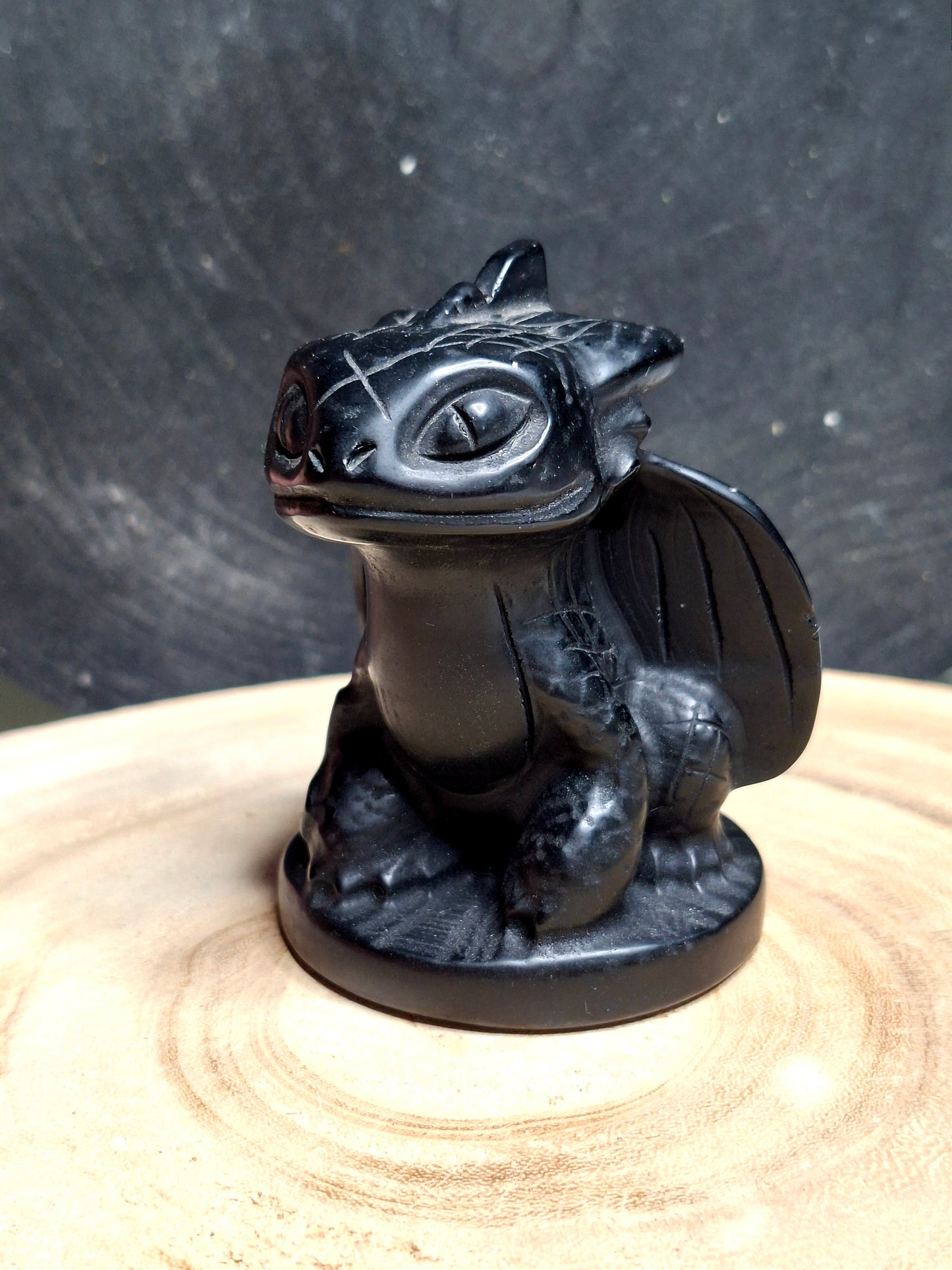 NOUVEAU - Dragon Krokmou en obsidienne noire