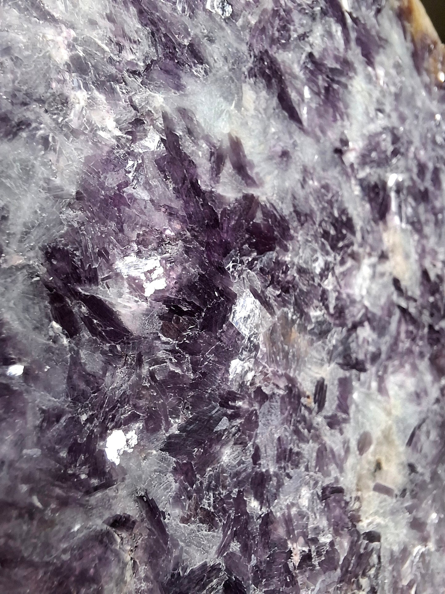 NOUVEAU - Plaque en lépidolite sur support